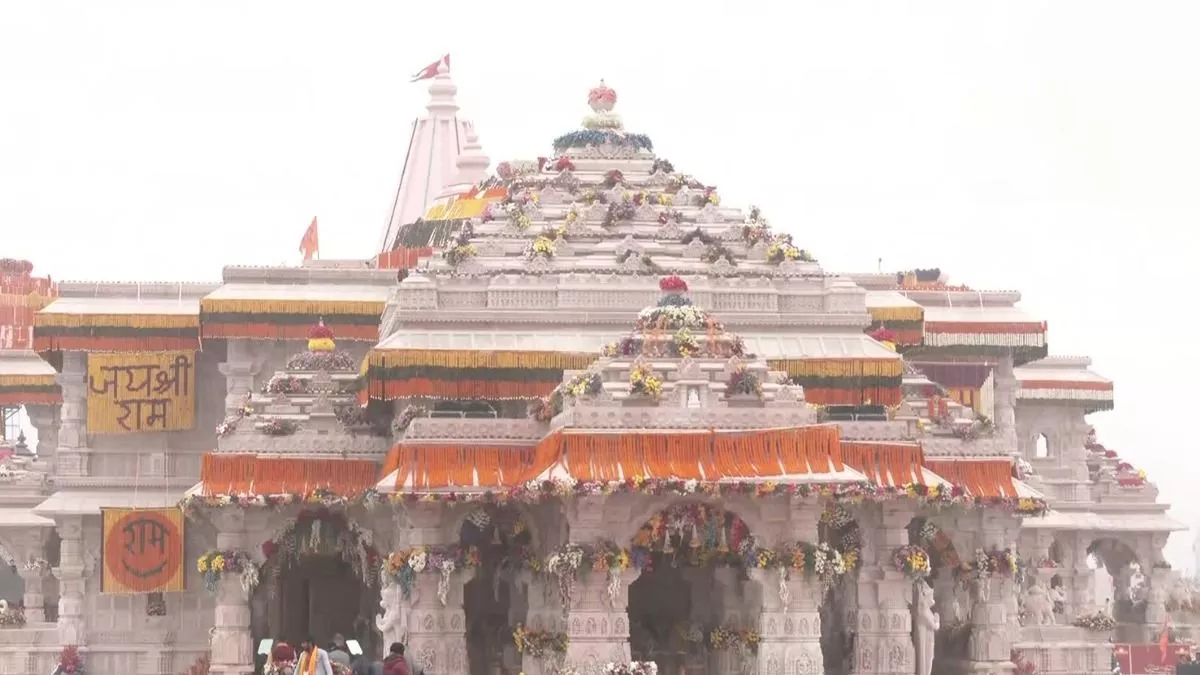 आ गया शुभ मुहूर्त राम मंदिर परिसर पहुंचे PM मोदी