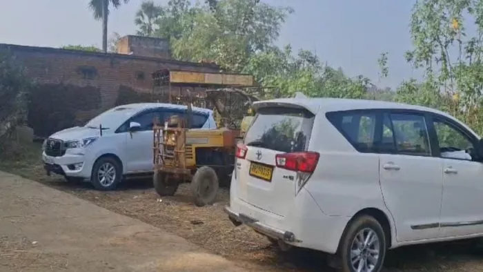 रेलवे क्लेम अधिवक्ता विद्यानंद सिंह के घर ईडी का छापा