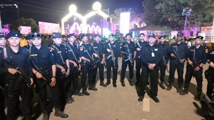 रामनगरी अयोध्या में तैनात एटीएस कमांडो: जागरण