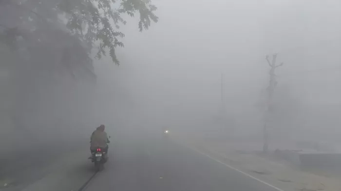 बिहार में घने कोहरे का यलो अलर्ट जारी (जागरण)