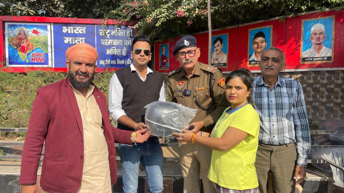 news about rohtak si amar kataria who played role of president in film emergency