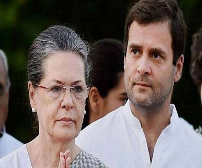 दक्षिण भारत के राज्य पुडुचेरी में कांग्रेस की सरकार गिर गई , सोनिया, राहुल गांधी की फाइल फोटो