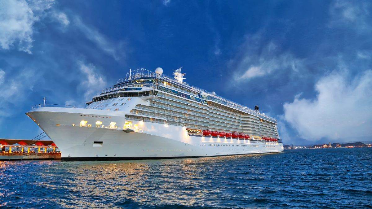 https://www.jagranimages.com/images/newimg/22022024/22_02_2024-cruise_operations_23659241.jpg