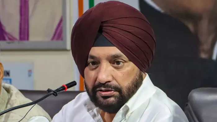 बीजेपी विधायक अरविंदर सिंह लवली प्रोटेम स्पीकर नियुक्त।