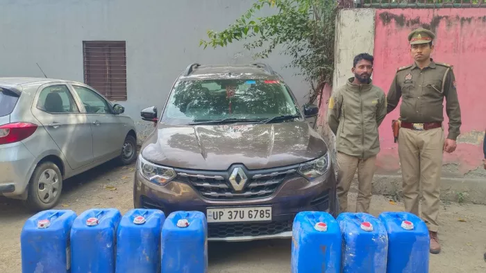 Ghaziabad News: बकाया वेतन न मिलने से गुस्साए तीन पूर्व कर्मचारियों ने लूटा था पेट्रोल-डीजल।