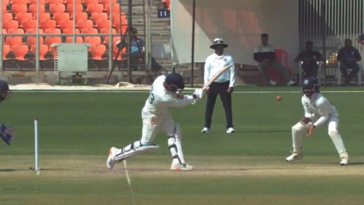 https://www.jagranimages.com/images/newimg/22022025/22_02_2025-ranji_2_23889100.jpg