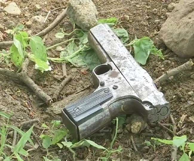 50 thousand prized accused of azamgarh arrested in ambedkarnagar police encounter