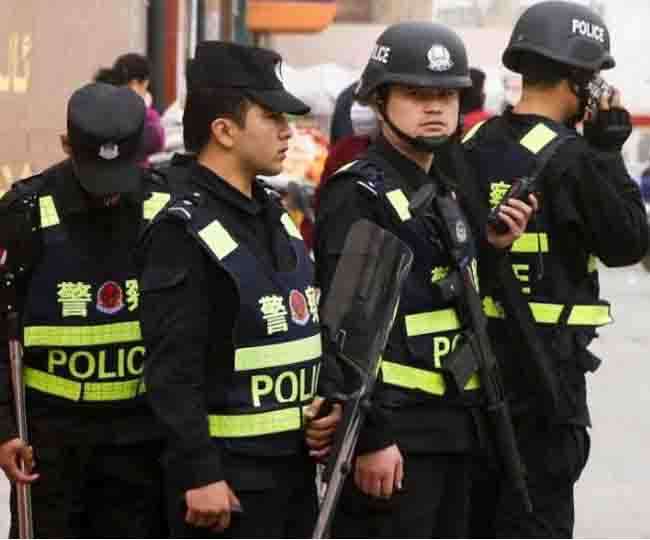 https://www.jagranimages.com/images/newimg/22032021/22_03_2021-shanghai_police_file_image_21489246_221510924.jpg