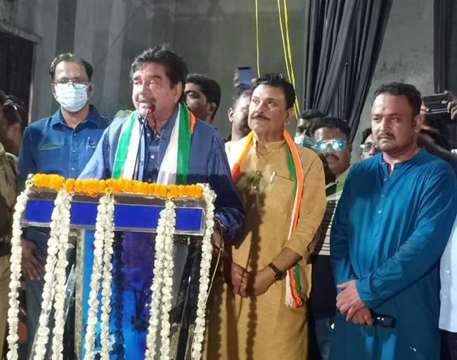 https://www.jagranimages.com/images/newimg/22032022/22_03_2022-22asa_2_22032022_172.jpg