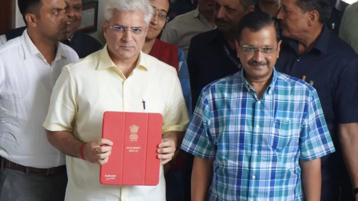 Delhi Budget 2023: मोहल्ला क्लीनिक के बाद अब दिल्ली में चलेंगी 'मोहल्ला बसें', पढ़ें बजट की 10 बड़ी बातें