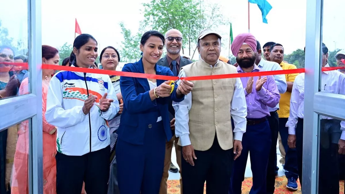 Rani Rampal: महिला खिलाड़ी के नाम पर बना हॉकी स्‍टेडियम, खेल इतिहास में पहली बार हुआ ऐसा