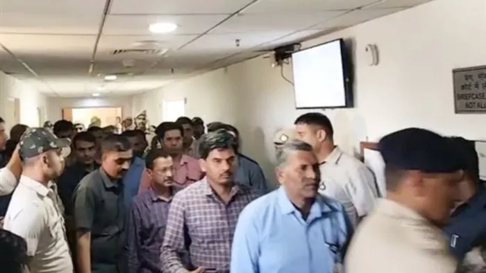 कोर्ट में कैसा था CM केजरीवाल का व्यवहार