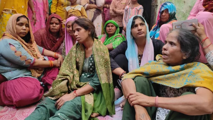 बाहरी दिल्ली में चाकूबाजी की घटना में एक शख्स की मौत।