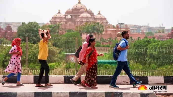 आज से यूपी से लेकर राजधानी दिल्ली में गर्मी के तेवर और तीखे होंगे (फाइल फोटो)