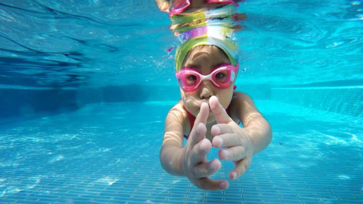 https://www.jagranimages.com/images/newimg/22032025/22_03_2025-swimming_23903941.jpg