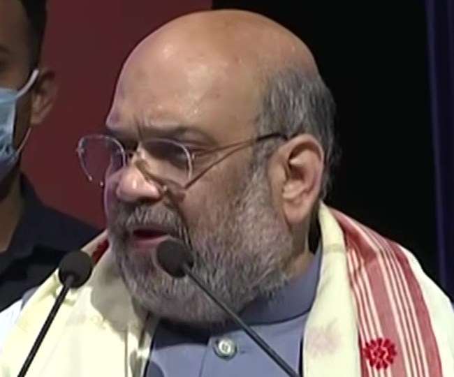 गृह मंत्रालय ने निर्देश दिए हैं राज्यों के बीच मेडिकल ऑक्सीजन की आवाजाही पर कोई प्रतिबंध नहीं लगाया जाए...