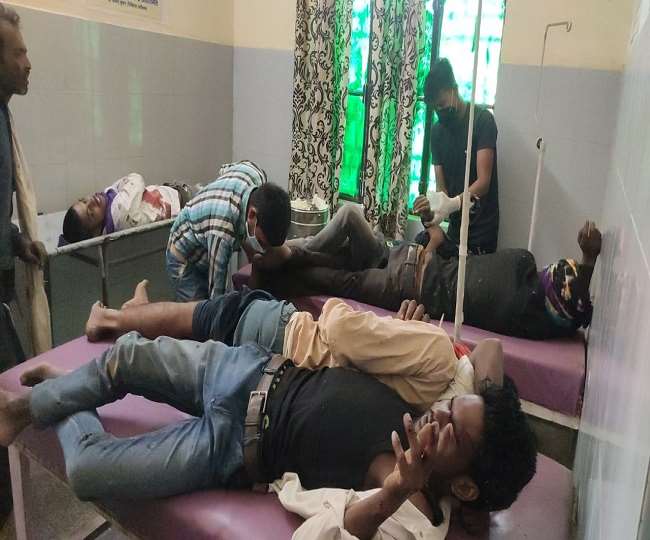 accident in auraiya truck and tractor trolly collided with each other at national highway19