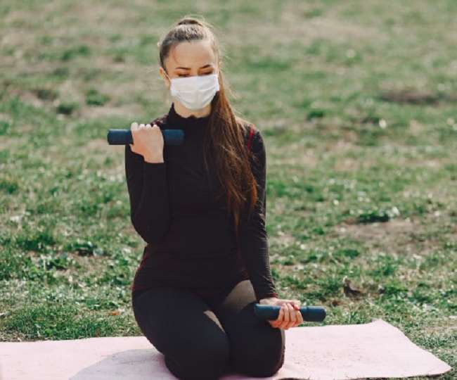 https://www.jagranimages.com/images/newimg/22042021/22_04_2021-yoga_21582771.jpg