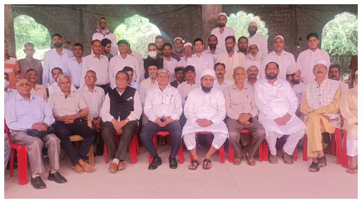 Bilaspur News: इतिहास में पहली बार संघर्ष मोर्चा और मुस्लिम समुदाय ने मिलकर मनाई ईद, एकजुटता का दिया संदेश