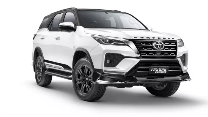 Toyota Fortuner के Leader Edition को कंपनी ने लॉन्च कर दिया है।