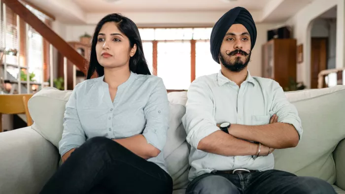 Relationship Tips: मैरिड लाइफ में दरार की वजहें