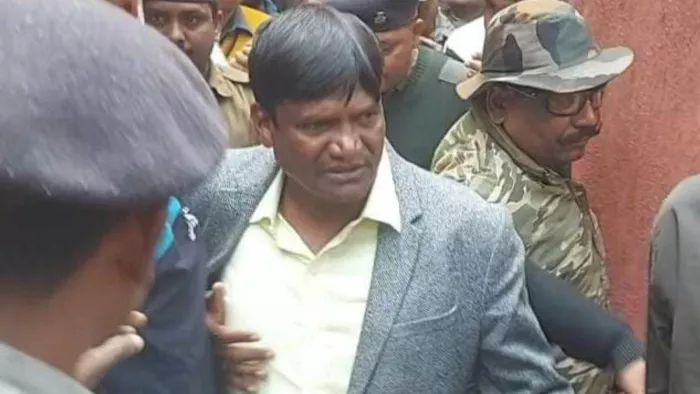 धनबाद लोकसभा सीट से भाजपा का प्रत्याशी ढुल्लू महतो।