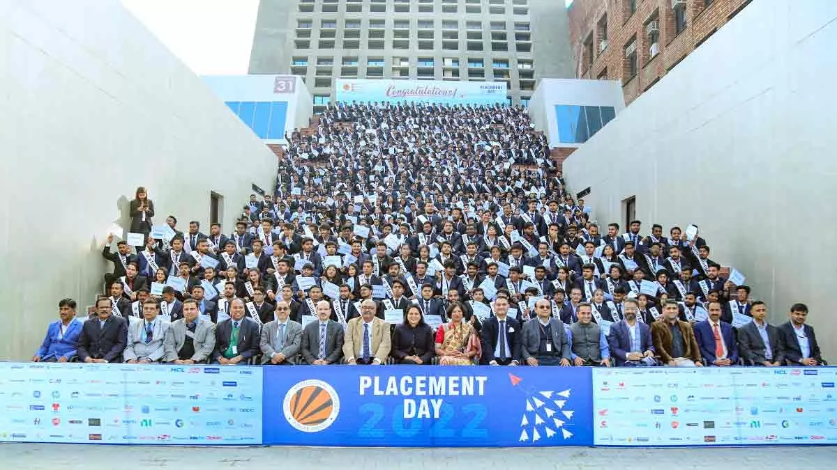 LPU Placements 2024: एलपीयू के छात्र को IT की दिग्गज कंपनी में 3 करोड़ रुपये का पैकेज, 1100 से अधिक छात्रों को 10 लाख और उससे अधिक का पैकेज