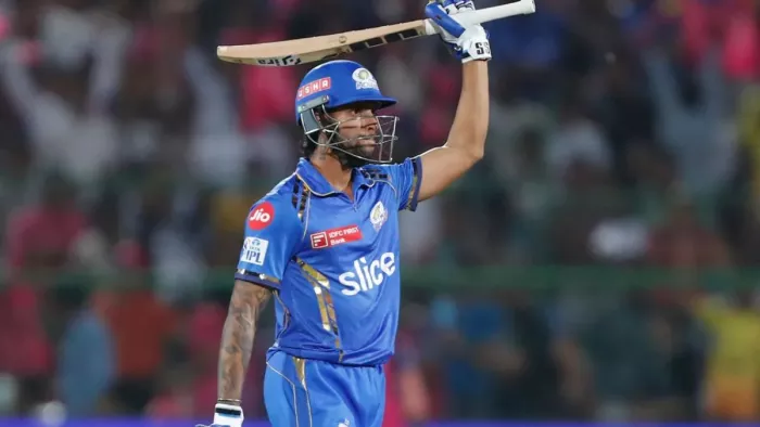 RR vs MI: Tilak Varma मुंबई इंडियंस के लिए बने संकटमोचक