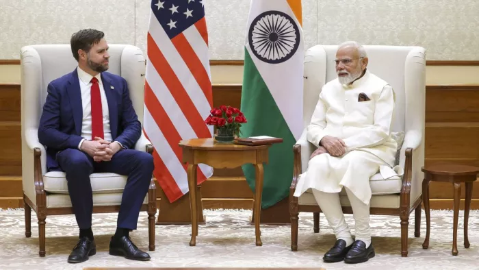 प्रधानमंत्री नरेंद्र मोदी ने अमेरिका के उपराष्ट्रपति जेडी वेंस से मुलाकात की।(फोटो सोर्स: पीटीआई)