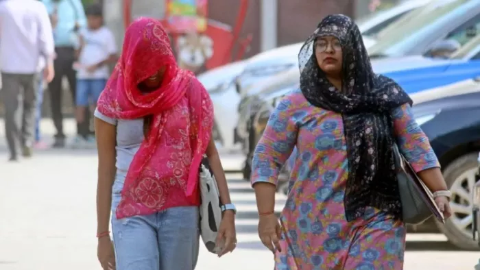 देश के कई राज्यों में पड़ेगी भयंकर गर्मी (फाइल फोटो)