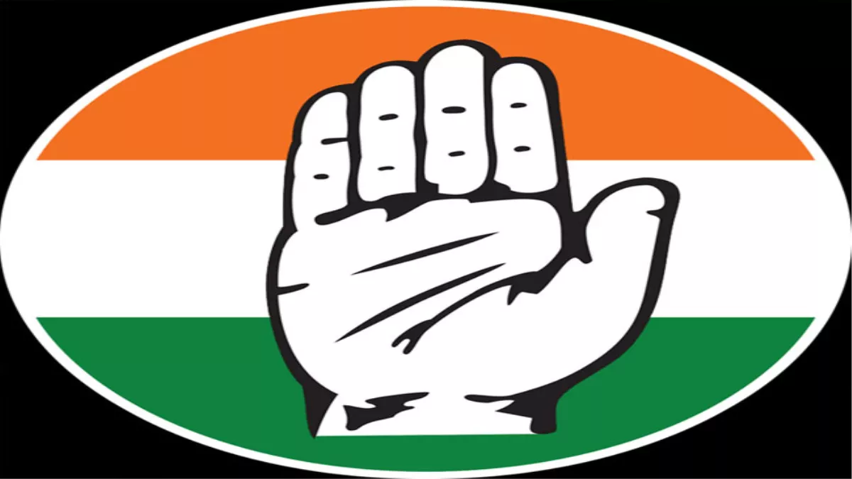 Dhanbad Congress: बंद पड़े कांग्रेस जिला कार्यालय को लेकर बवाल, जिला अध्यक्ष अपने ही मंत्री पर लगा रहे आरोप