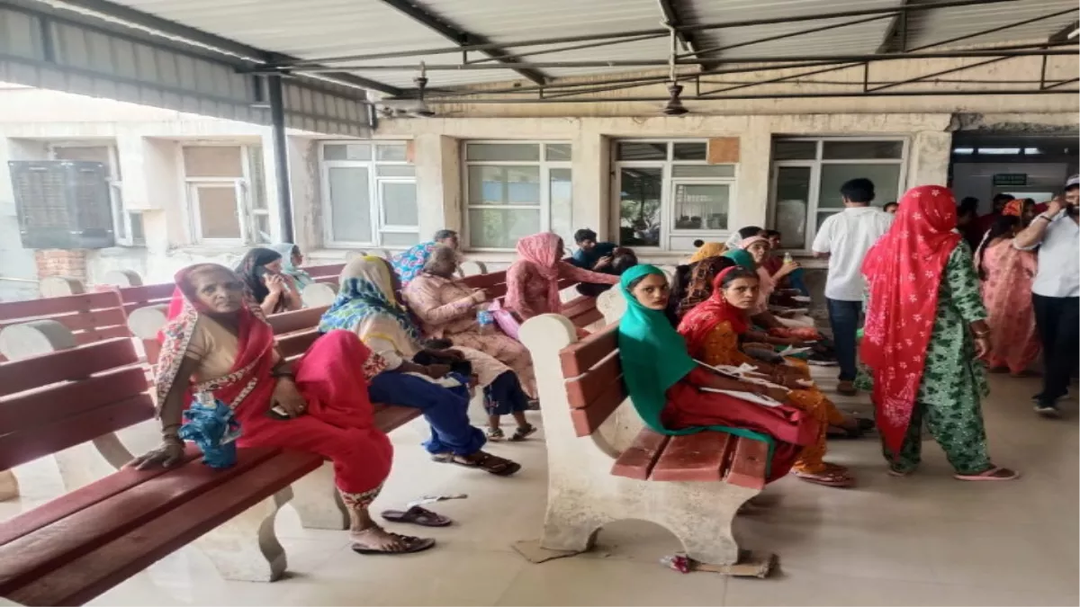 हिसार सिविल अस्‍पताल में गर्मी से बचाव के लिए नहीं प्रबंध, चक्कर खाकर गिर रहीं गर्भवती महिलाएं