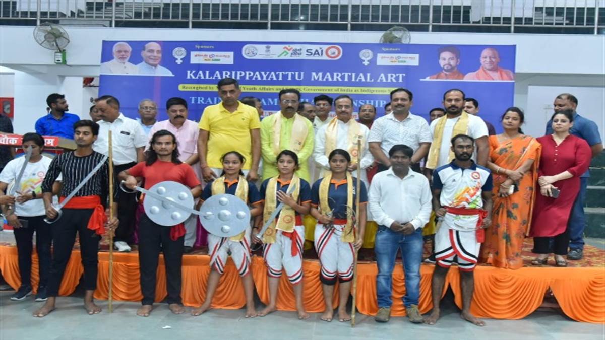 native martial art kalaripayattu three days camp in lucknow chowk stadium