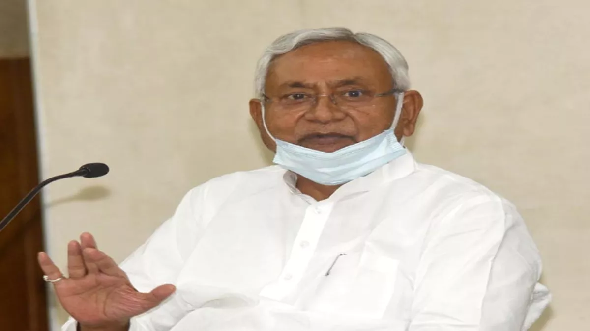 Bihar Politics: नीतीश से बोले पूर्व विधायक- सर, एकोमडेट कर दीजिए; सीएम ने तुरंत डाली बायोडाटा का नजर