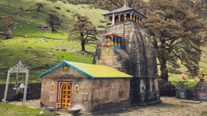 Uttarakhand Panch Kedar: रात्रि विश्राम के लिए दूसरे पड़ाव गौंडार पहुंची द्वितीय केदार मदमहेश्वर की डोली