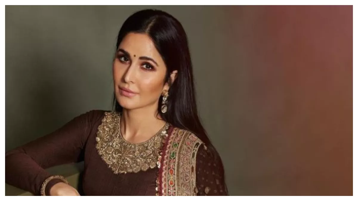 प्रेग्नेंसी रूमर्स के बीच Katrina Kaif की ये फोटो वायरल, ससुर शाम कौशल संग डांस करती नजर आईं एक्ट्रेस