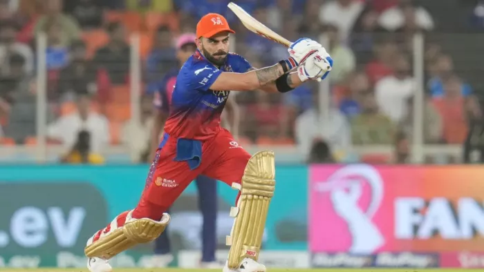 विराट कोहली का प्लेऑफ में बल्ला रहा खामोश। फोटो- BCCI