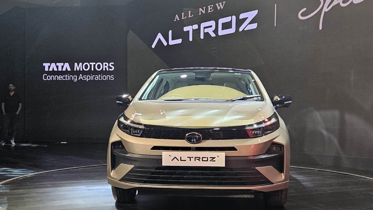 https://www.jagranimages.com/images/newimg/22052025/22_05_2025-2025_tata_altroz_facelift_23944045_155844659.jpg