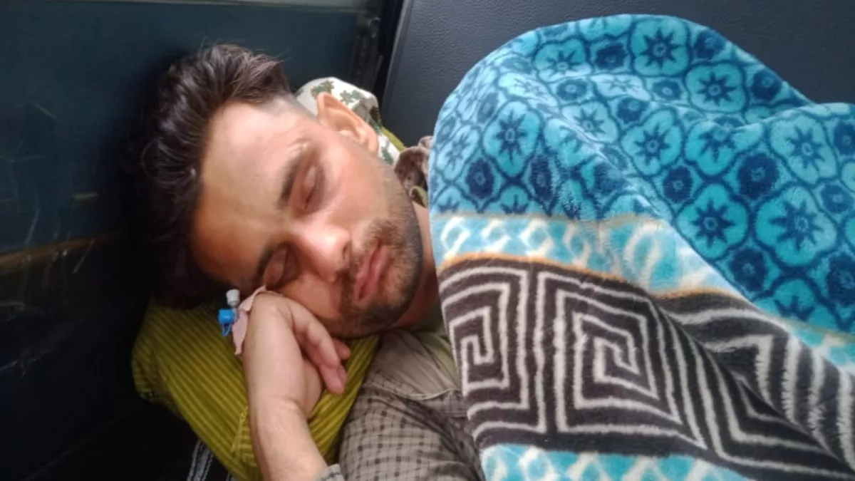 Nagina News: आकाशीय बिजली की चपेट में आया युवक, हाथ-पैर हुए पैरालाइज