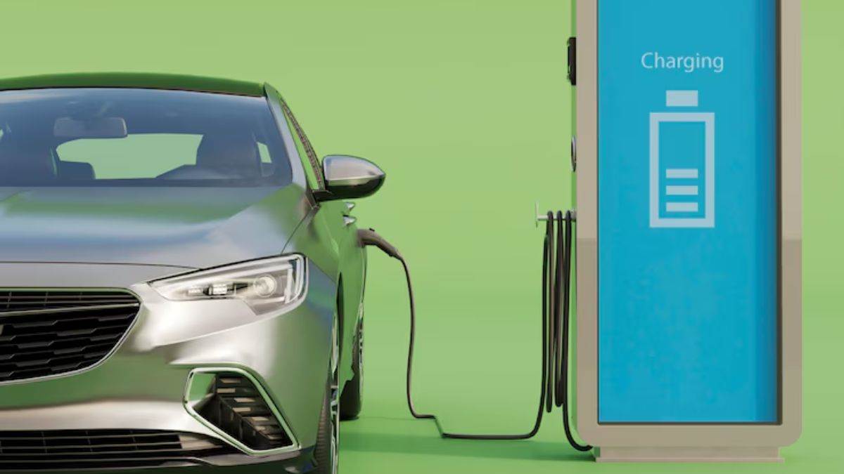 https://www.jagranimages.com/images/newimg/22052025/22_05_2025-electric_vehicle_charging_station_23944307.jpg