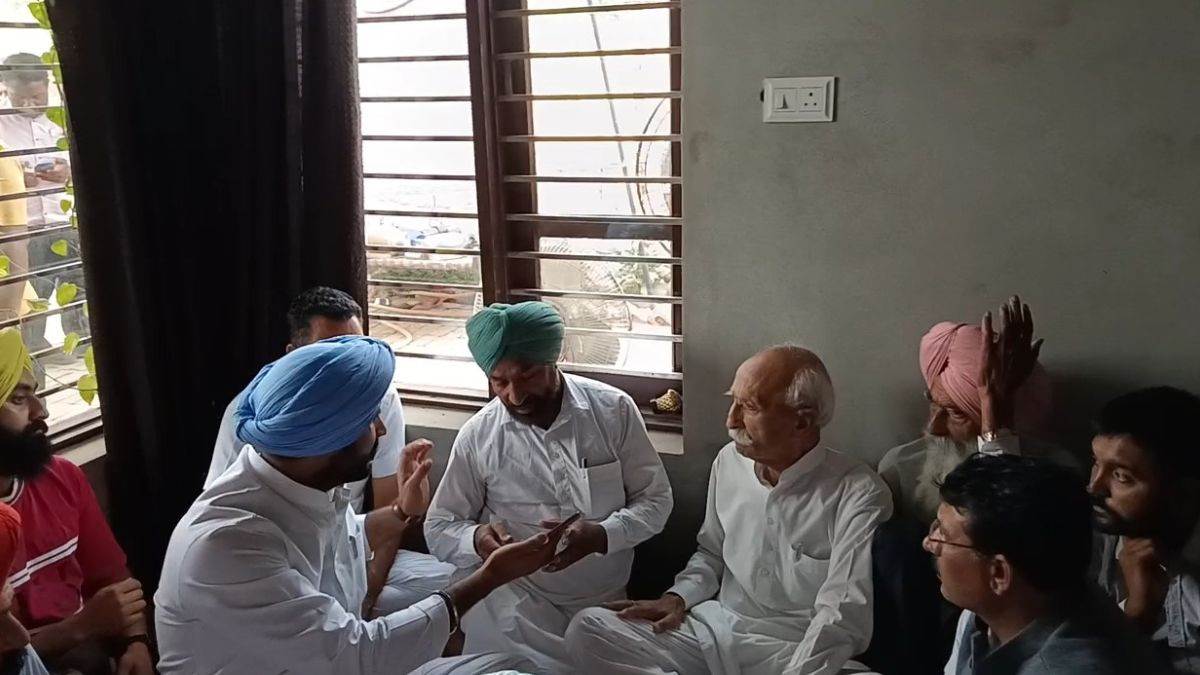 raja warring reached agniveer akashdeep house made family talk to rahul gandhi demanded to give him the status of a martyr