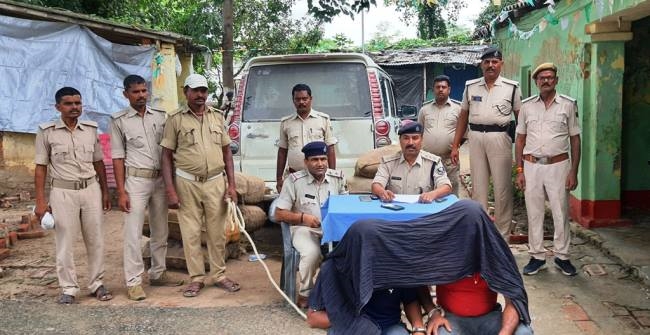 2642 bottles of nepali liquor seized three businessmen arrested