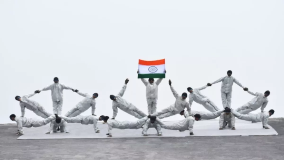 International Yoga Day 2022: सेना की पूर्वी कमान ने मनाया अंतरराष्ट्रीय योग दिवस, सैनिकों ने बढ़-चढ़ कर लिया हिस्सा