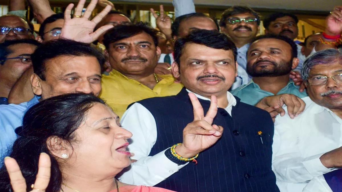 Maharashtra Political Crisis: राज्य की राजनीति में एक बार फिर देवेंद्र फडणवीस ने बड़ा उलट-फेर किया है। फाइल फोटो