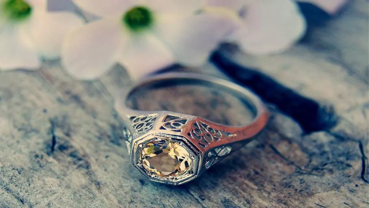 कछुए की अंगूठी किस अंगुली में पहनना चाहिए/कछुए की अंगूठी कब धारण करे,कैसे  करे/Tortoise Ring. - YouTube