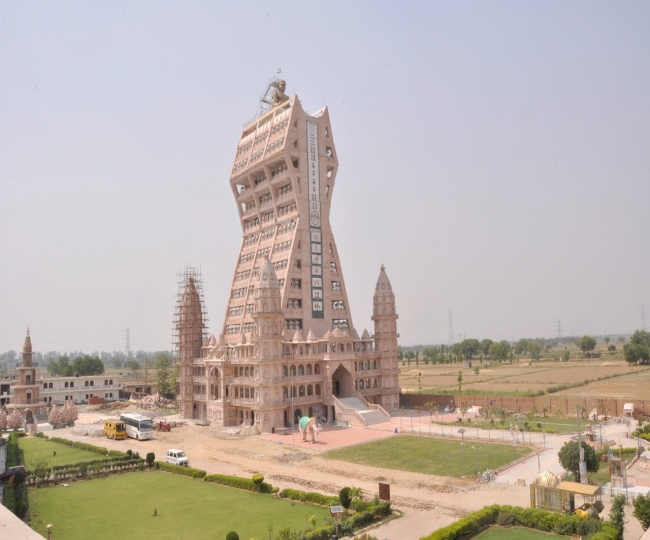 Famous Temples In Baghpat: जैन समाज की आस्था का केंद्र है 16 मंजिला ...