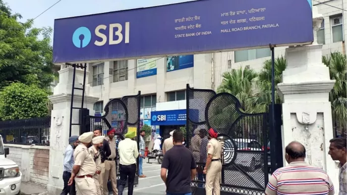 SBI made changes in these two schemes, now you will get the chance to earn till this date