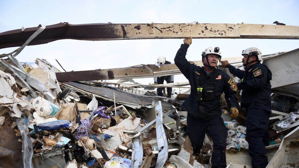 https://www.jagranimages.com/images/newimg/22062023/22_06_2023-texas_tornado_23449232.jpg