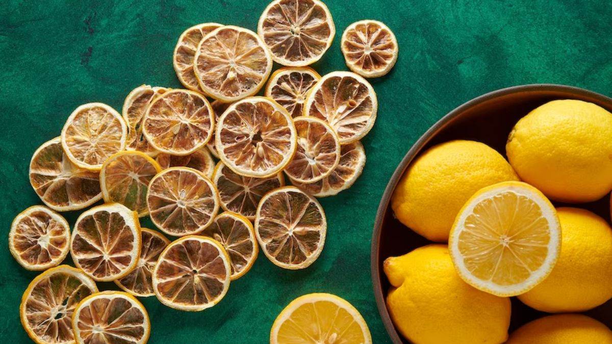 https://www.jagranimages.com/images/newimg/22062023/22_06_2023-uses_of_dried_lemon_23448979_233434616.jpg