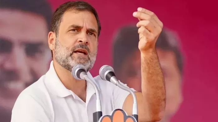 पेपर लीक मामले को लेकर राहुल गांधी ने नीट अभ्यर्थियों से मुलाकात की